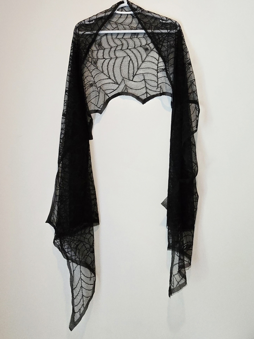 🕷️Spooky Black Lace Spiderweb Shawl🕸️